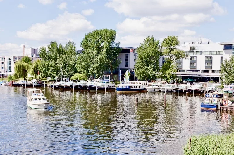 Liegeplätze für Yachten in Berlin ganzjährig mieten